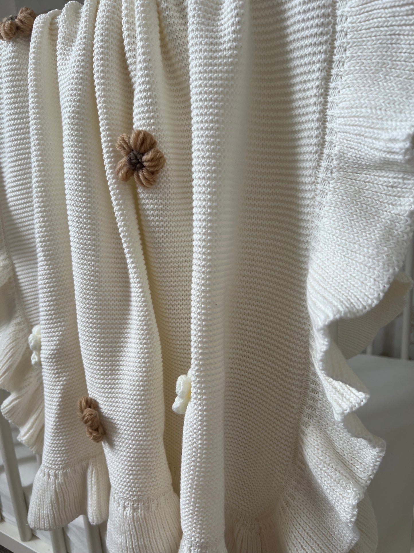 Crochet Flower Ruffle Blanket
