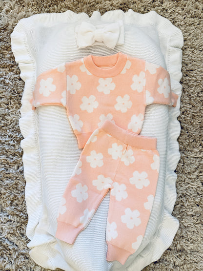 Girls Pink Knit Flower Set