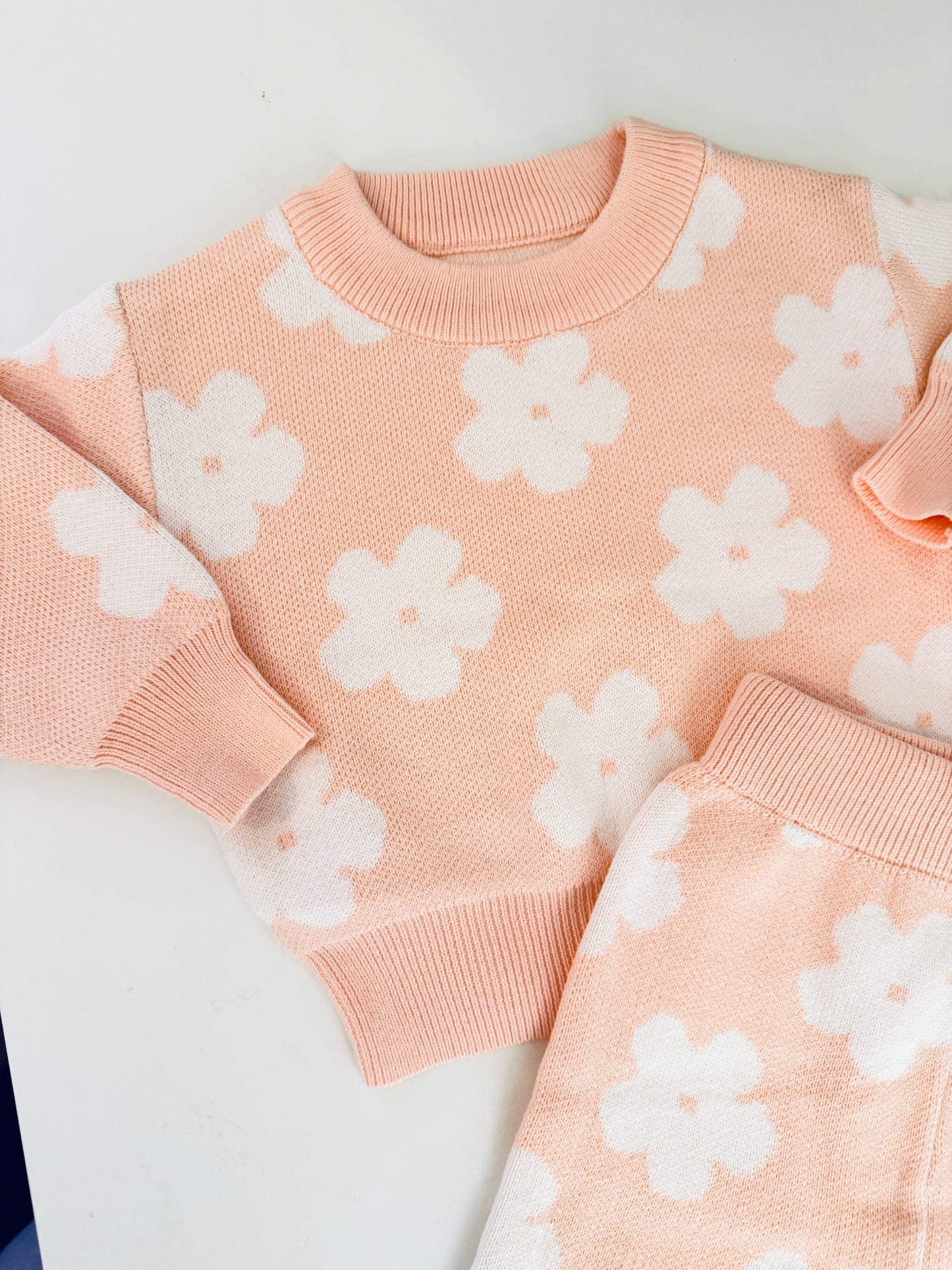 Girls Pink Knit Flower Set